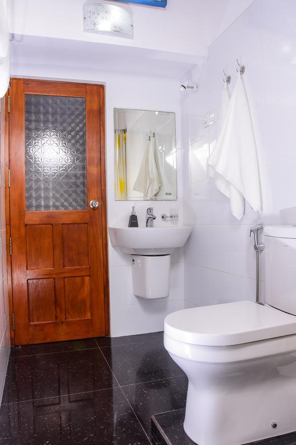 Channa Villa&Tours Bentota Exteriör bild
